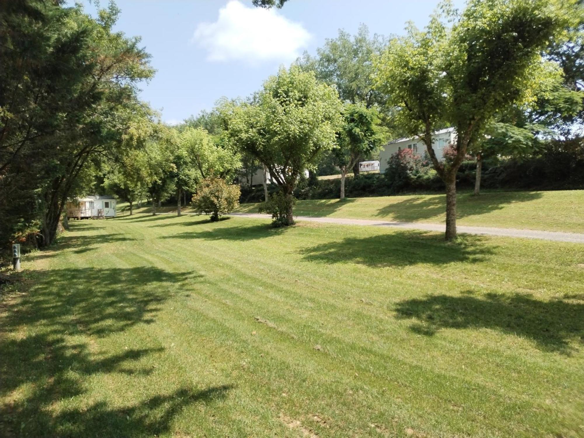 Camping Nature Le Valenty Mobil-Home-Dordogne Panoramique Clim Piscine Soturac Exterior foto